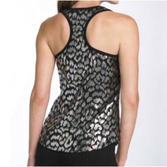 TRINA TURK 100% Silk metallic print tank top size XS NWT Futuristic chrome - Picture 4 of 6